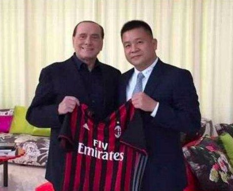 米哈尔科夫在这部影片中记录了安娜的成长轨迹，表现了自己家庭的变迁和苏联解体前沉重的社会历史氛围，通过素材的选取和话外音解说阐发自己的政治观点(尽管有些偏颇)，反映出米哈尔科夫对人生和社会的关注，对家庭和祖国深沉而深刻的爱。